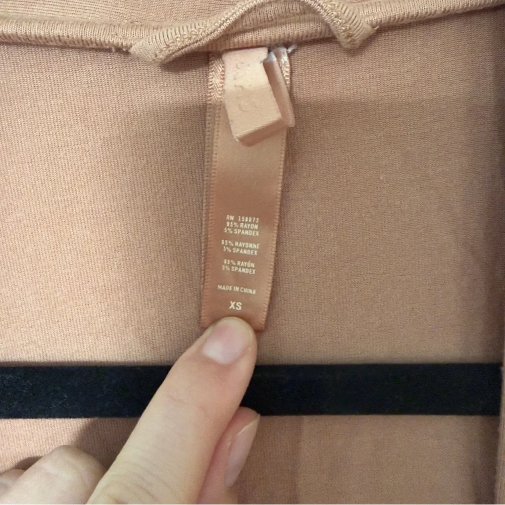 Skims sleep knit robe in Camel - Picture 4 of 6